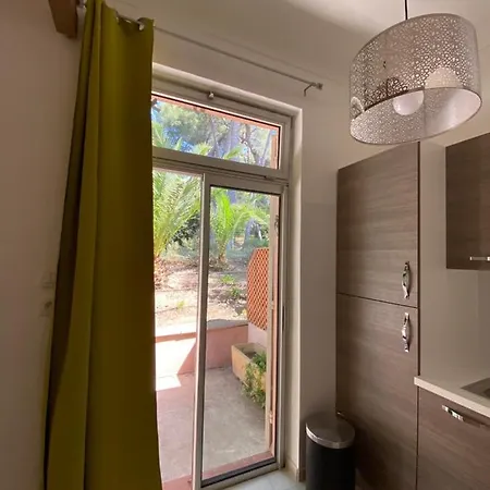 L Annexe 50m De La Apartamento Bandol