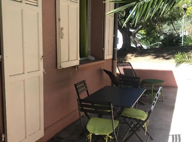 L Annexe 50m De La * Bandol