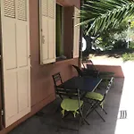 L Annexe 50m De La * 邦多勒