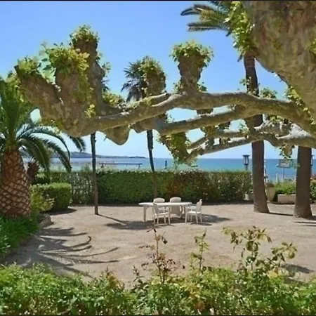 Apartment L Annexe 50m De La Bandol